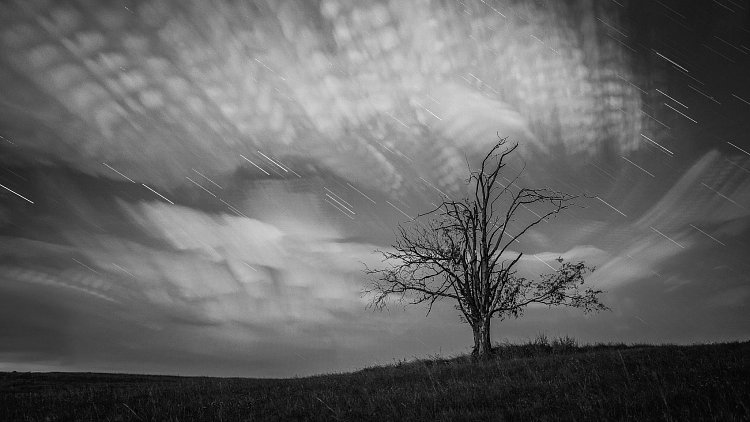 Cloud trails